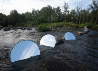 Spiegel in einem Fluss, Kunstwerk Oscar Lebeck, Gewinner KulturLandschaften Wasser